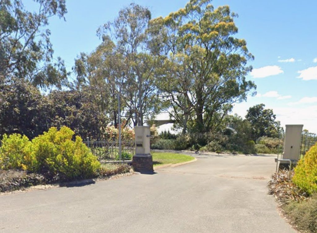 118 Mount Lofty Summit Road